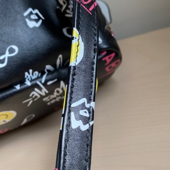 Guess Small Backpack Cool School Theme - Picture 11 of 12